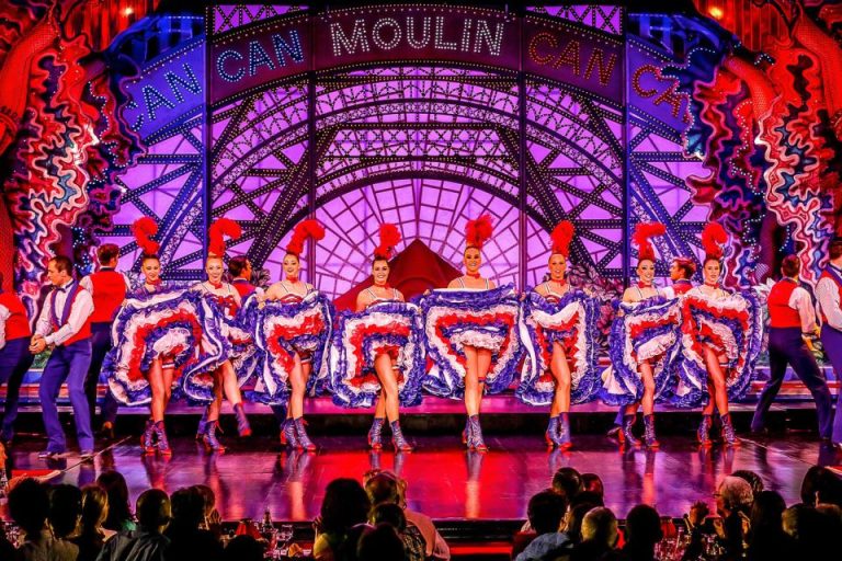 Spettacolo di cabaret del Moulin Rouge