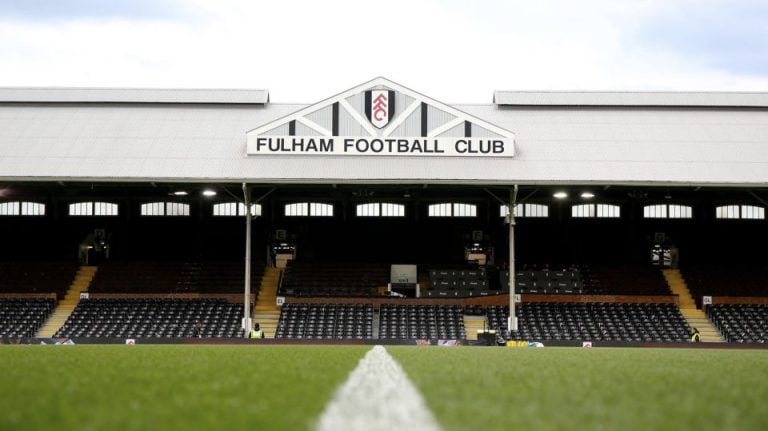 Craven Cottage - футбольны клуб "Фулхэм".