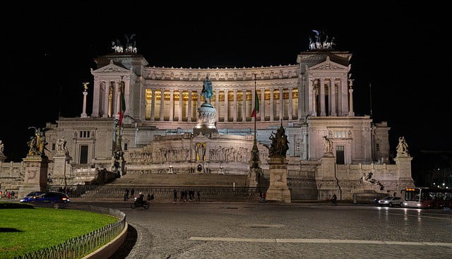 חופשה בתקציב נמוך ברומא יכול להיות הרפתקה מרגשת המאפשרת לכם לחקור את ההיסטוריה העשירה של העיר