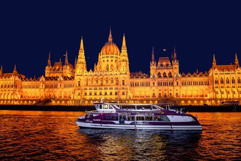 Crociera turistica di Budapest