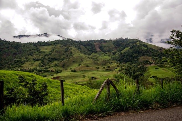 קולומביה היא מדינה יפה ומגוונת שגדלה בפופולריות בקרב תרמילאים