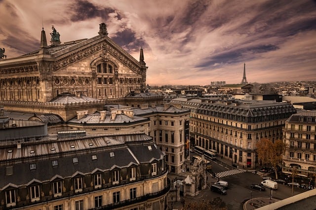בפריז מוזיאונים וגלריות רבים מציעים כניסה מוזלת או אפילו בחינם