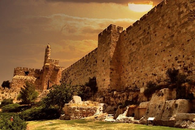 שהייה בירושלים מציעה לאורחים חוויה אותנטית ומיוחדת, השונה מכל מקום אחר בעולם