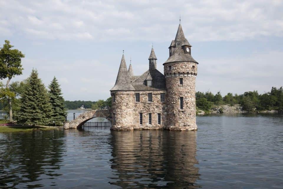 Niagara Falls & 1000 Islands 3-Day Tour