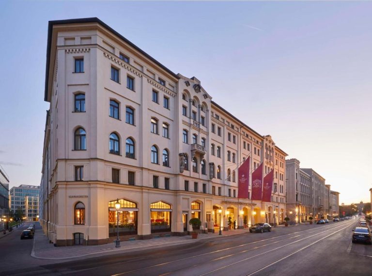 Hotel di lusso a Monaco