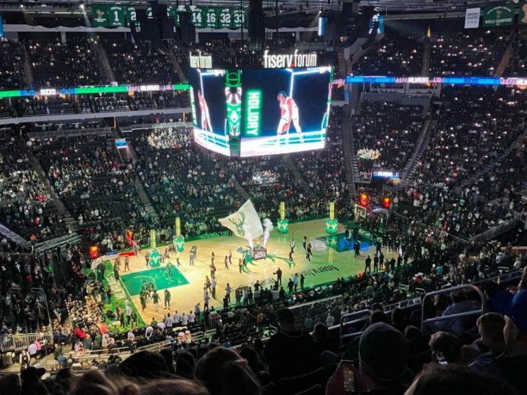 Ingresso para o jogo do Milwaukee Bucks