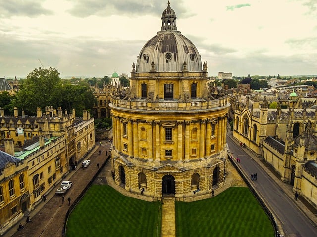 Viešbučiai Londono Oksfordo gatvėje